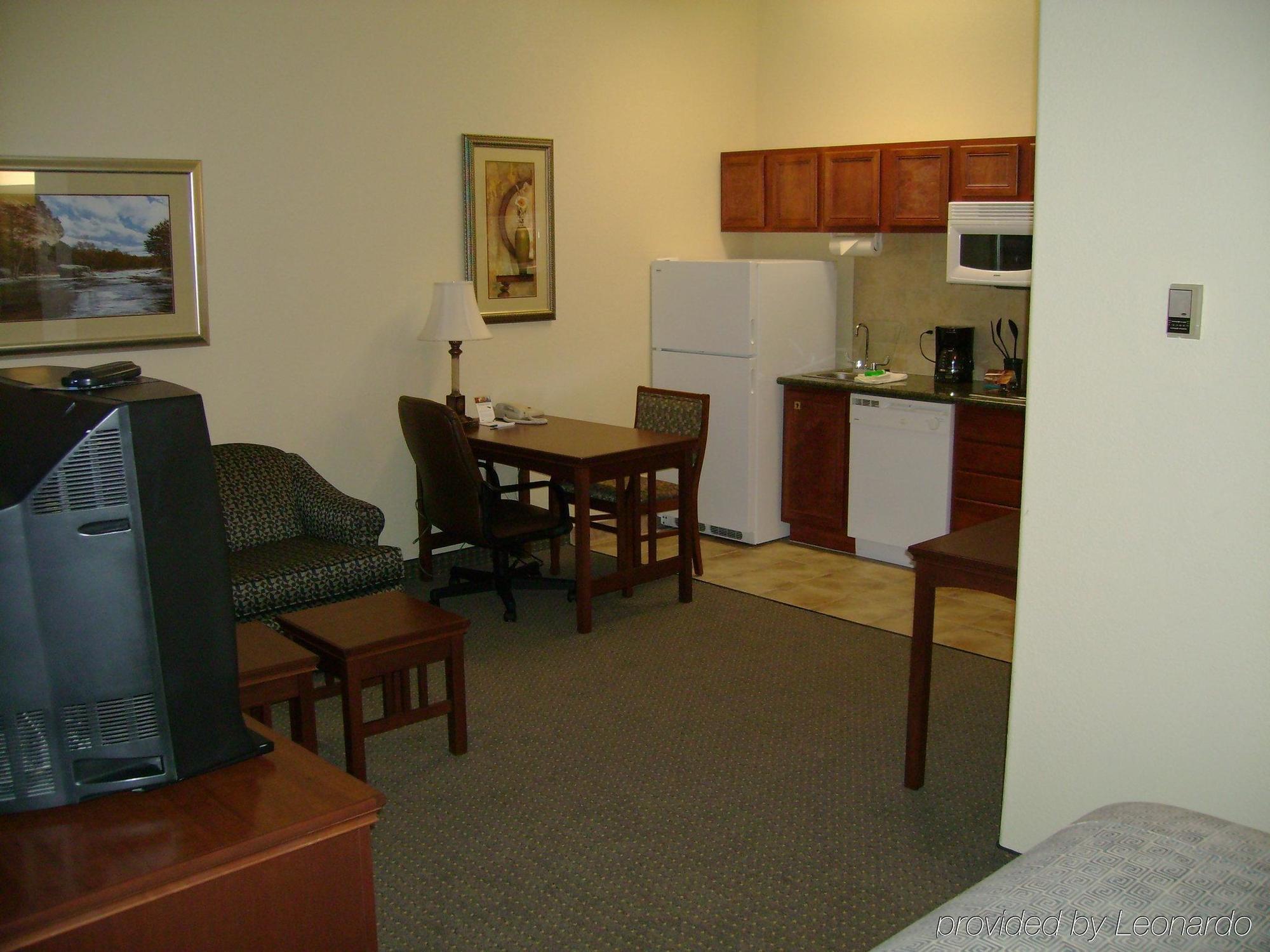 Staybridge Suites San Angelo By Ihg Room photo